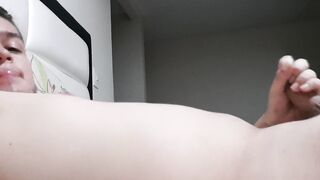 Latin male shotting out his hawt milk