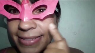 Preparándome para ir a putear, me la van a meter entera