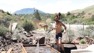 Filthy Hunk Showers Off With The Hoes & Sprays Down Some Seed