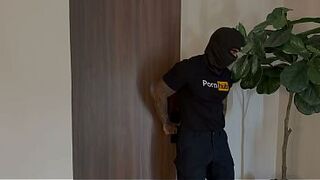 Thief breaks into golden-haired cutie's abode and bangs her until that guy cums inside