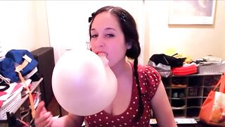 Blowing Massive Bubblegum Bubbles with a Entire Roll of Bubbletape!