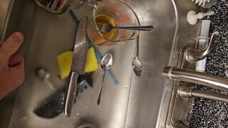 Quick void urine on the ribald dishes