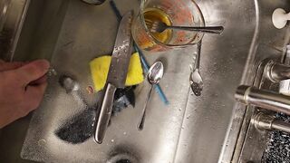 Quick void urine on the ribald dishes