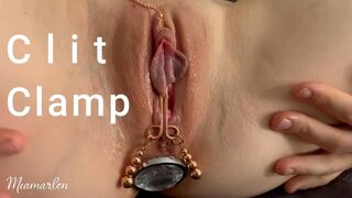 Clitoral Clamp, Gemstone Anal Plug and Sex-toy Lead to an Intensive Female Climax