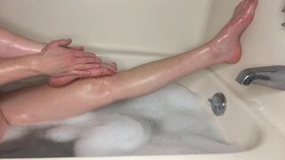 Myra takes a baths and shaves her legs. - ASMR