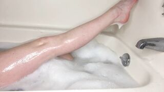 Myra takes a baths and shaves her legs. - ASMR