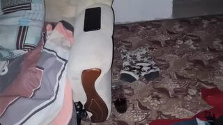 wife allowed her spouse to see her squirt with a ally