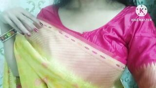 Showing her twat on live call