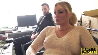 Throatfucked english bird fingering herself