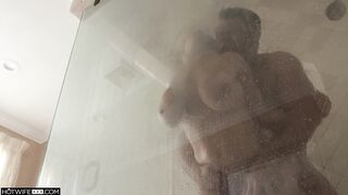 Curvy Squirting Payton Preslee Has Him Coming Back for Greater amount