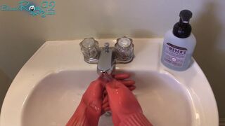 mother I'd like to fuck Uses Protection Previous to Getting Immodest