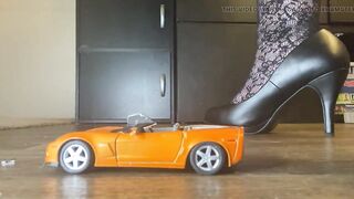 Crushed Fantasies: Giantess Bootyful Bella Blast Vs the Orange Sports Car