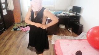 Amateur Woman Has Joy Trying on Raiment and Cutting 'em