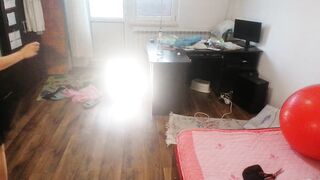 Amateur Woman Has Joy Trying on Raiment and Cutting 'em