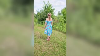 Real TOPLESS MAMA Outside Aged mother I'd like to fuck LARGE TIT in the Sunshine