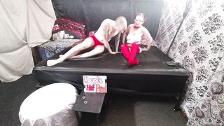 Pair Red Hawt HD
