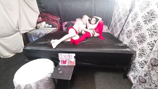 Pair Red Hawt HD