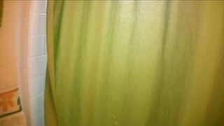Beauty Gets so Turned on Sucking Rod Needs to Sit on It
