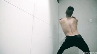 Striptease finish on a delightful coming