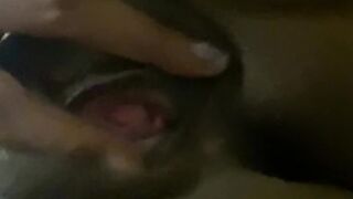 SEE ME BABY!!! SEE ME PLAY WITH MY BALD SNATCH/FILTHY TALK