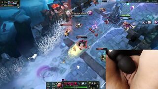 Playing League of Legends with a sex-toy on my clitoris #1 Luna