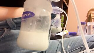 Breastmilk pump time lapse