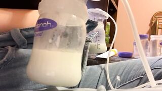 Breastmilk pump time lapse
