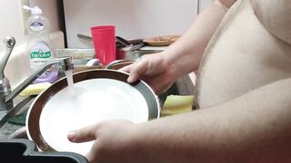 A chap doing the dishes!!! PT. 1