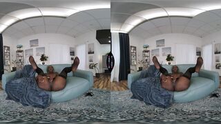 VR Porn - Afro Black Cutie Zaawaadi Solo Fingering Her Ebony Cunt In Hawt Underware
