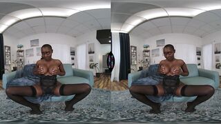VR Porn - Afro Black Cutie Zaawaadi Solo Fingering Her Ebony Cunt In Hawt Underware