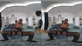 VR Porn - Afro Black Cutie Zaawaadi Solo Fingering Her Ebony Cunt In Hawt Underware