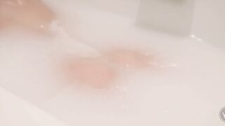 Angela White Bangs Herself in the Baths