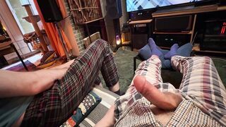 I invited my str8 ally over, turned on porn and got him to wank with me.