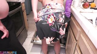 Stepmom is sexually excited and stuck in the dishwasher